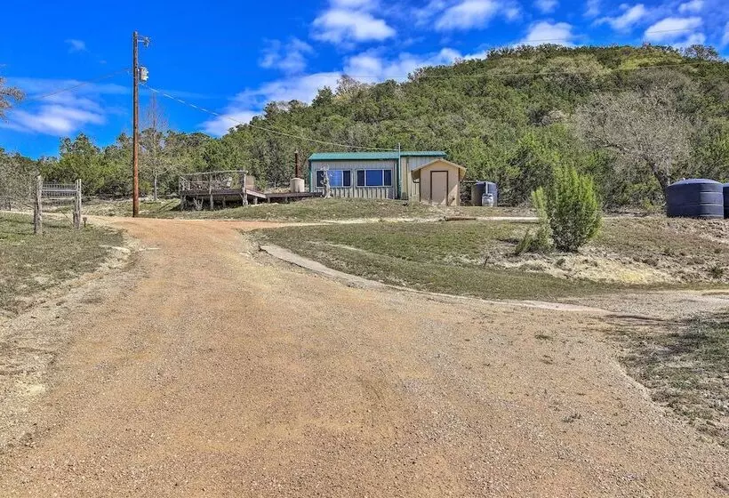 Cozy Medina Cottages W/ Patio & Mountain Views!
