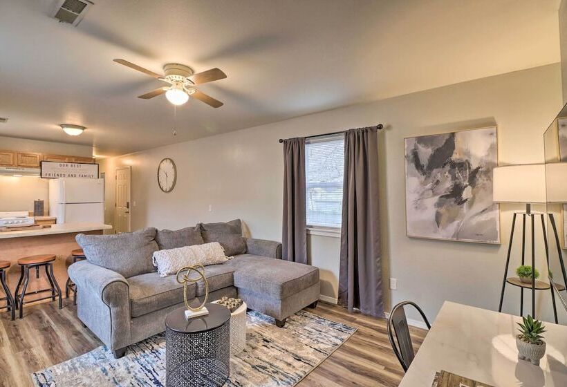 Cozy West Plains Home Near Shopping & Dining!