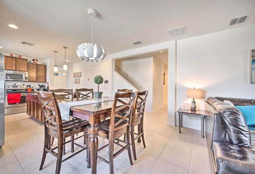 Family Friendly Home W/ Pool ~ 10 Mi To Disney!