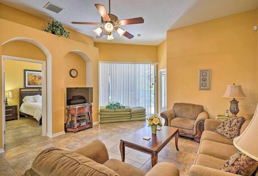 Familyfriendly Escape W/ Boat Slip Access!