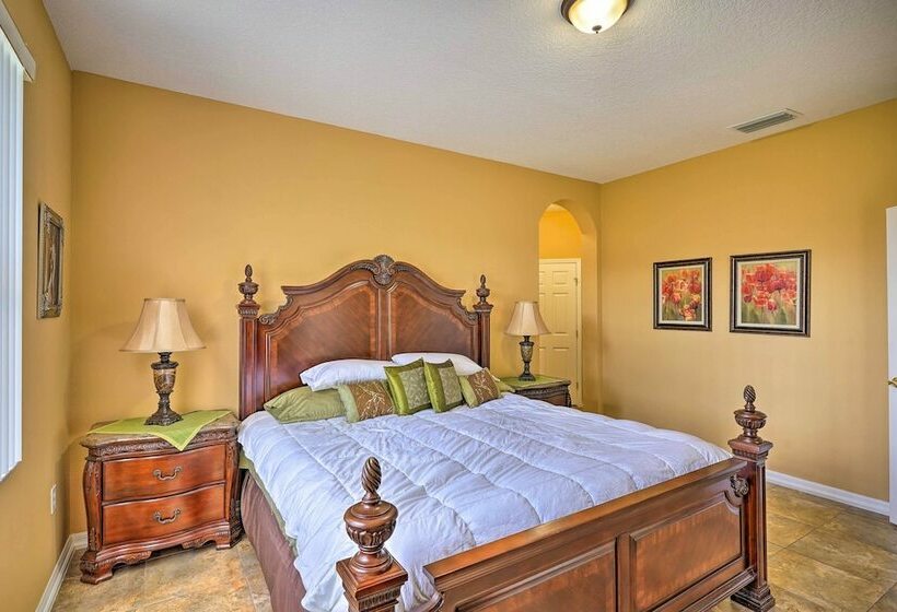 Familyfriendly Escape W/ Boat Slip Access!