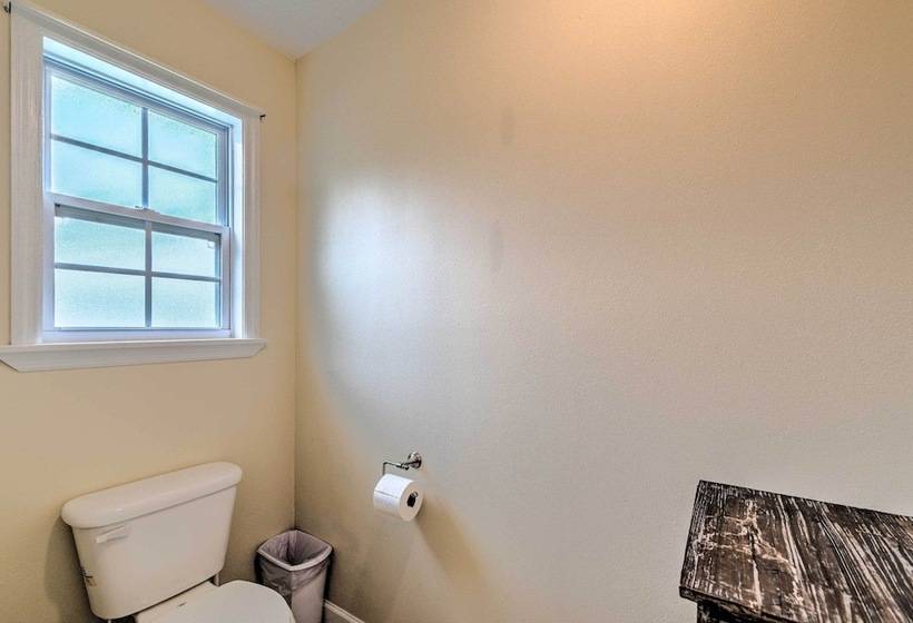 Honey S Hideout  < 1 Mile To River Access!