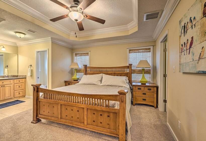 Honey S Hideout  < 1 Mile To River Access!