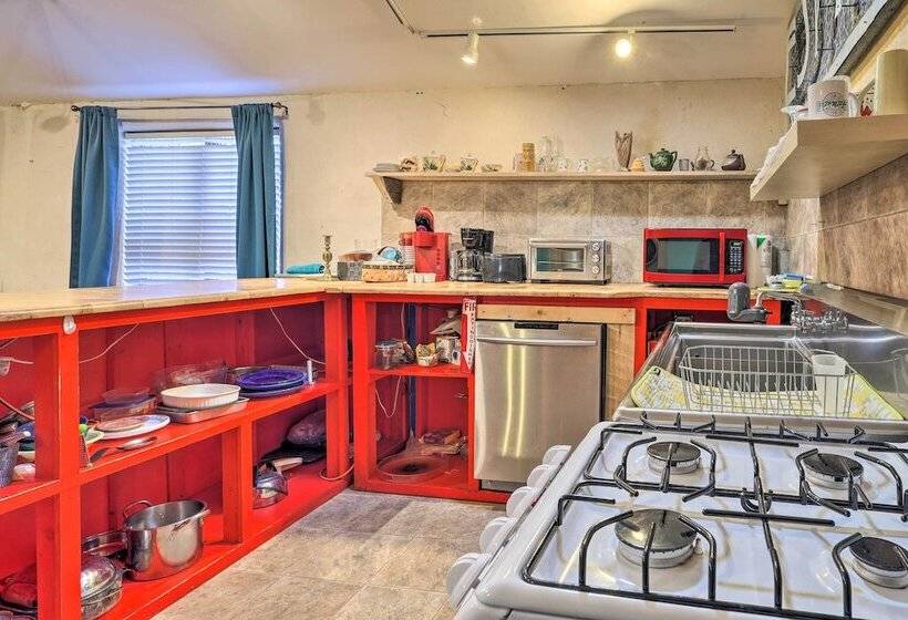 Idyllic Española Casita W/ Charcoal Grill