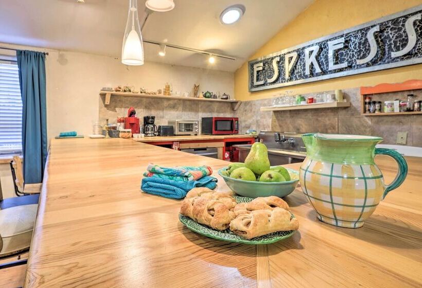 Idyllic Española Casita W/ Charcoal Grill