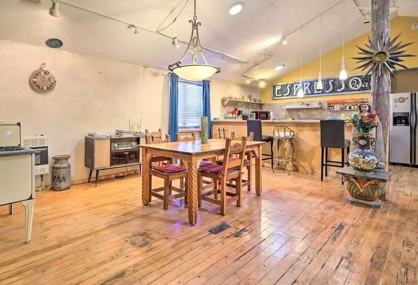 Idyllic Española Casita W/ Charcoal Grill