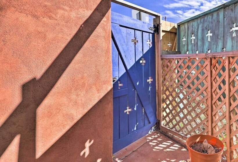 Idyllic Española Casita W/ Charcoal Grill