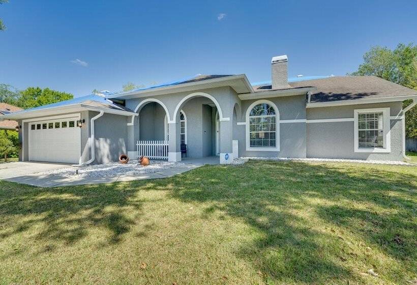 Inviting Home W/ Lanai & Pool In Kissimmee!