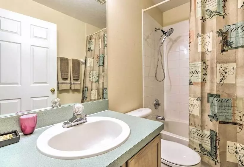 Kissimmee Sanctuary W/ Lanai & Pool Table!