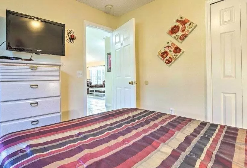 Kissimmee Sanctuary W/ Lanai & Pool Table!