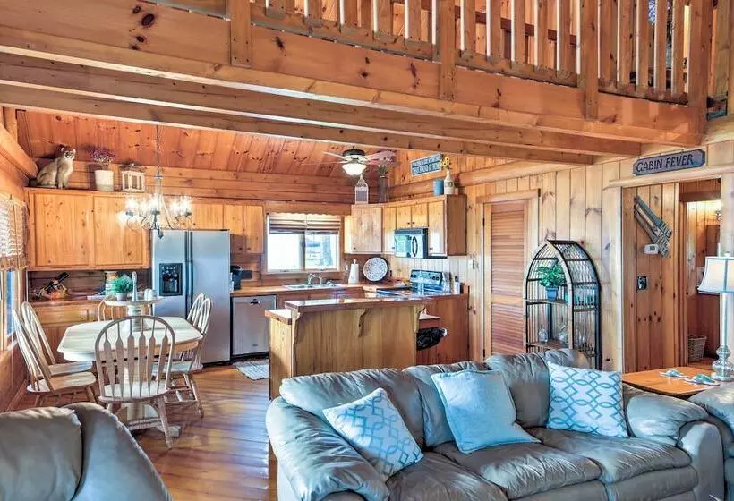 Lake Broward Cabin W/ Private Boat Launch & Dock!