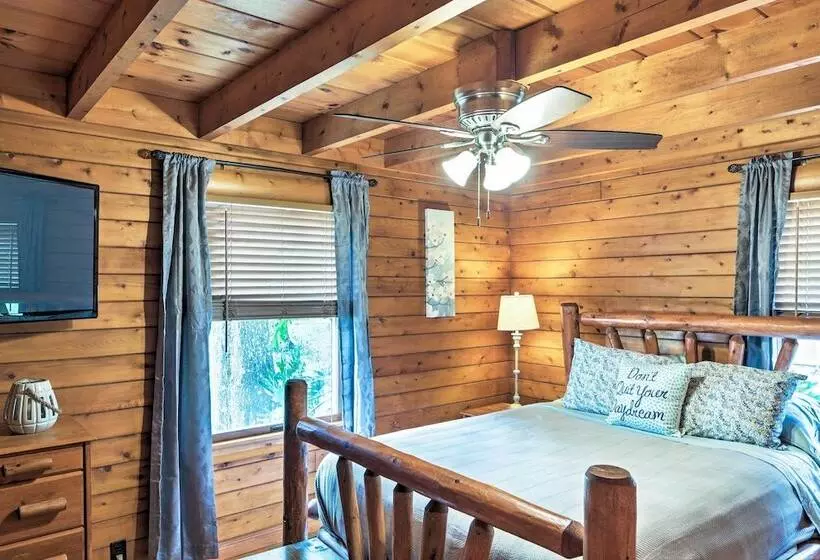 Lake Broward Cabin W/ Private Boat Launch & Dock!