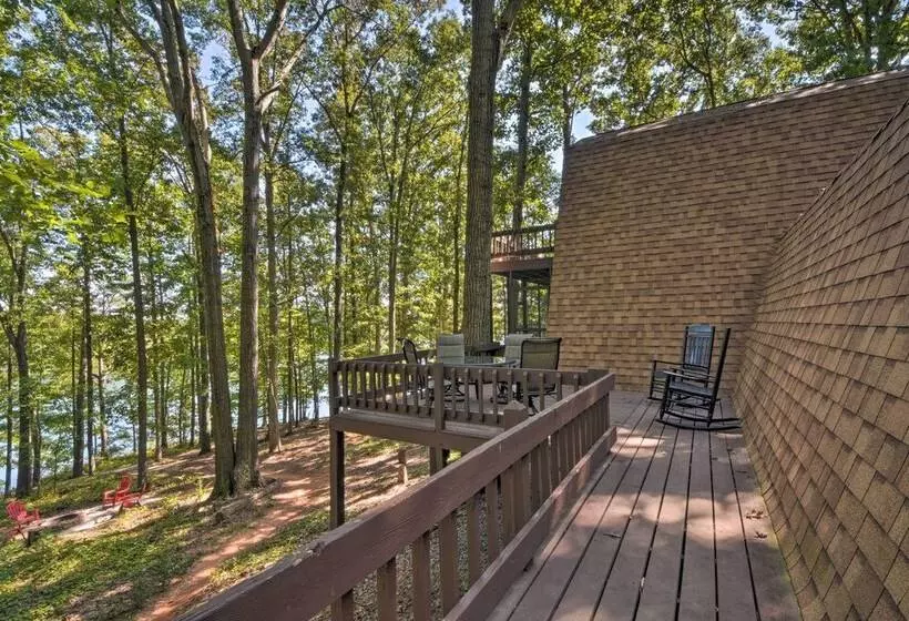 Lake Hartwell Home W/ Dock < 10 Miles To Clemson!