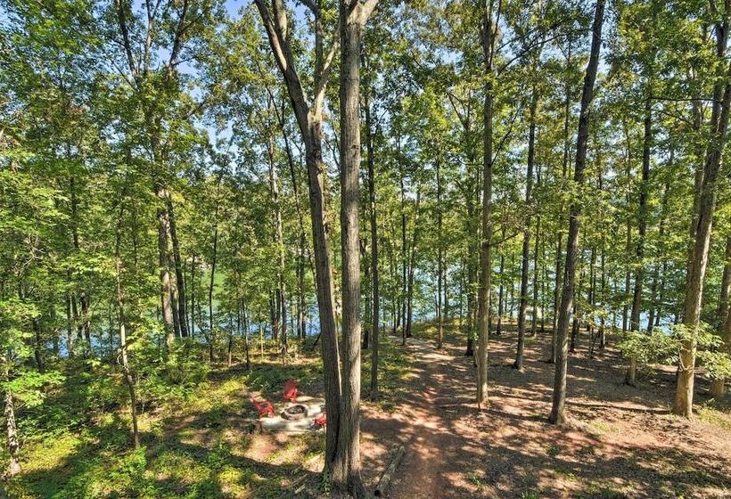 Lake Hartwell Home W/ Dock < 10 Miles To Clemson!