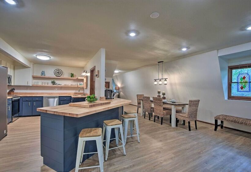 Lake Hartwell Home W/ Dock < 10 Miles To Clemson!