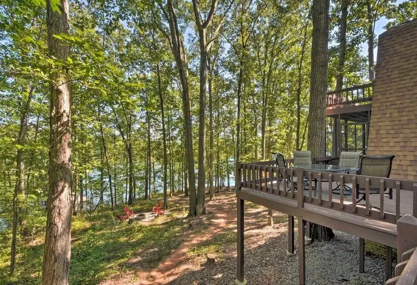 Lake Hartwell Home W/ Dock < 10 Miles To Clemson!