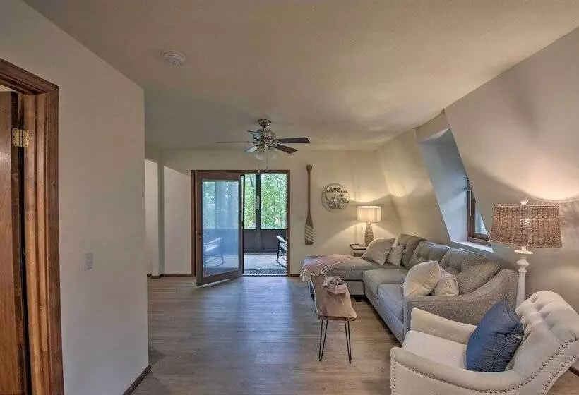 Lake Hartwell Home W/ Dock < 10 Miles To Clemson!