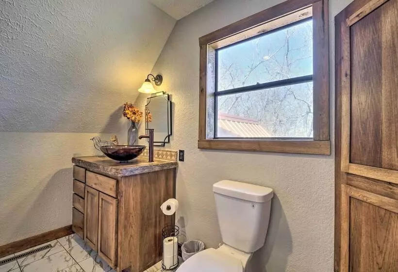 Lakefront Shell Knob Home W/ Deck & Gas Grill