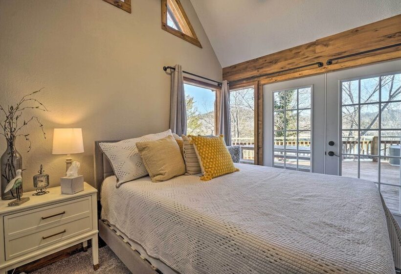 Lakefront Shell Knob Home W/ Deck & Gas Grill