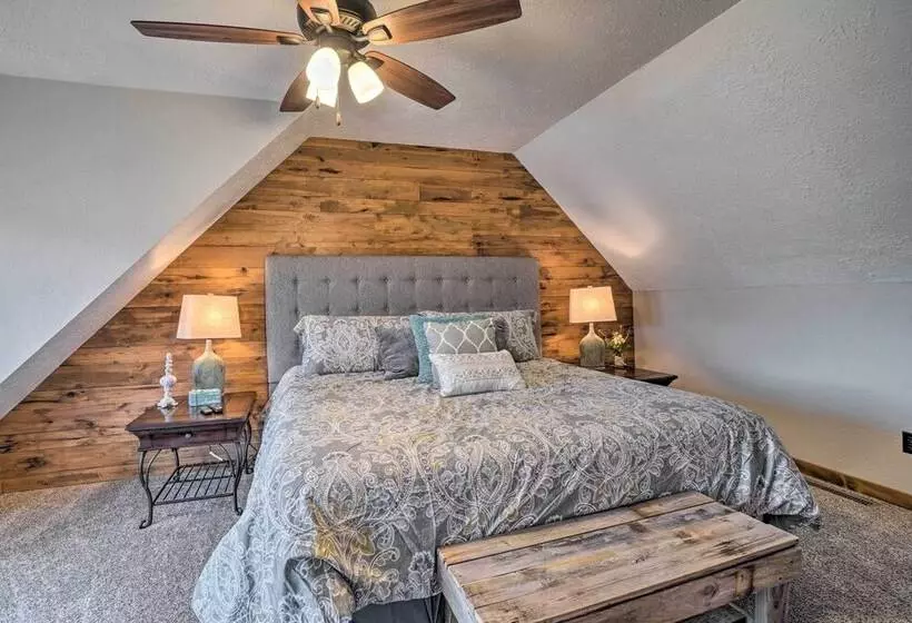 Lakefront Shell Knob Home W/ Deck & Gas Grill