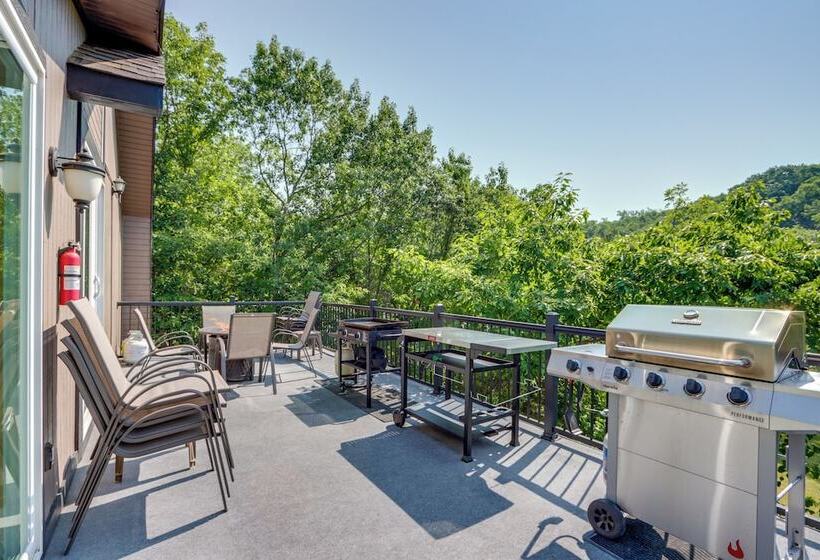 Lake View Osage Beach Resort Home W/ Game Room!