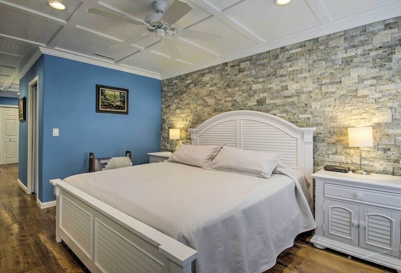 Lake View Osage Beach Resort Home W/ Game Room!