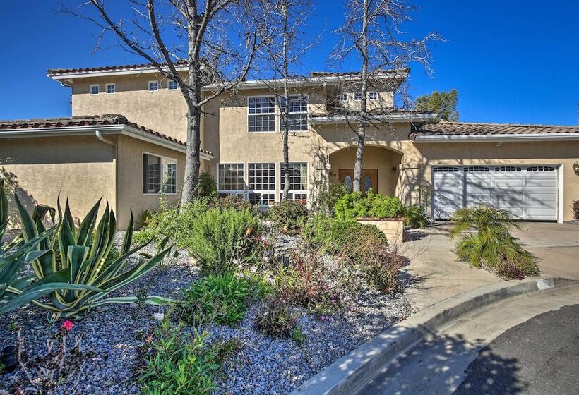 El Cajon Home W/ Pool, Grill Station & Decks