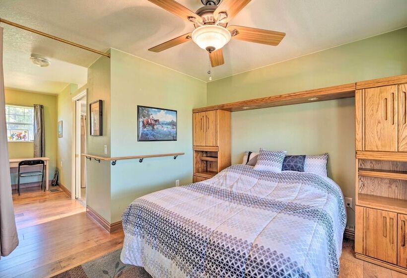 Lecanto House W/ Deck, Porch & Indoor Pool!