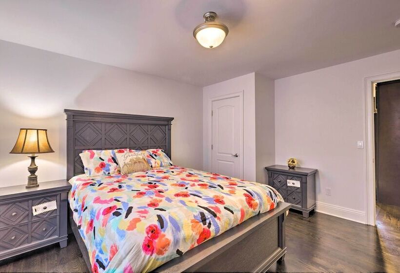 Long Island Apartment W/ Balcony ~ 25 Mi To Nyc