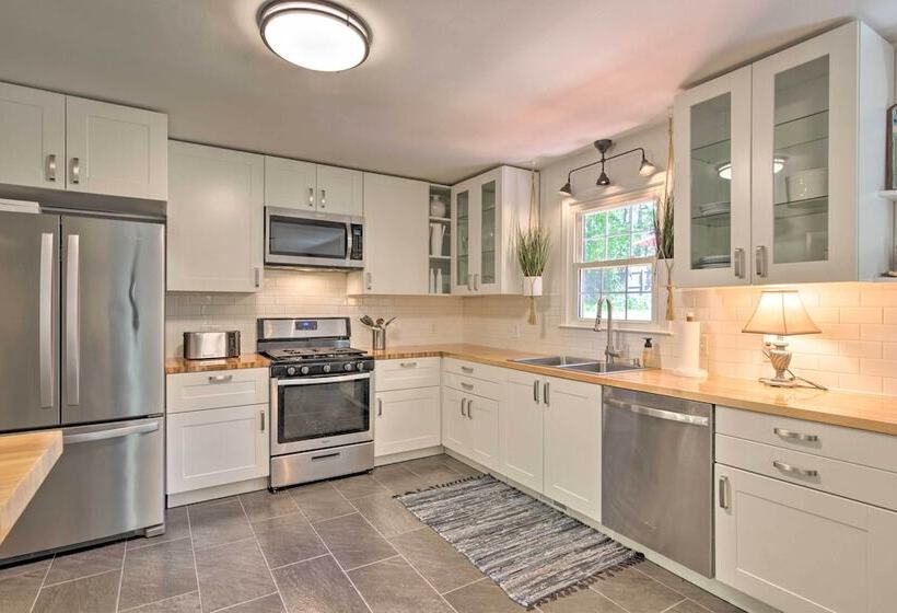 Lovely Mtn Cottage W/ Hot Tub, Bbq & Fire Pit!