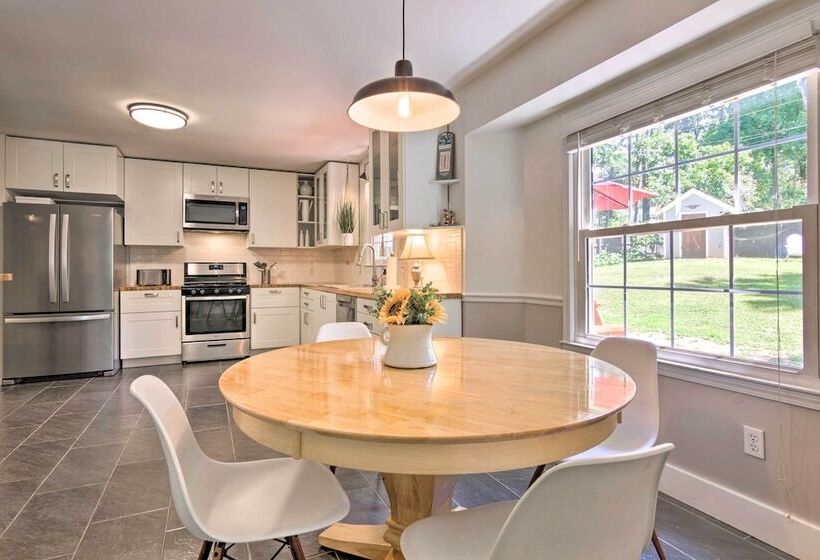 Lovely Mtn Cottage W/ Hot Tub, Bbq & Fire Pit!