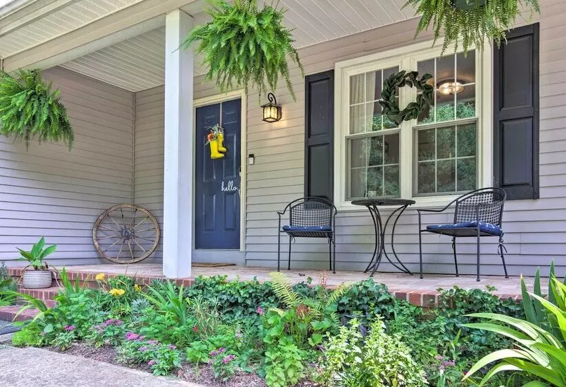 Lovely Mtn Cottage W/ Hot Tub, Bbq & Fire Pit!