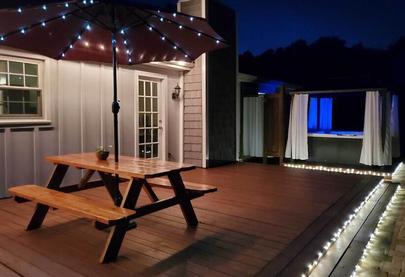 Lovely Mtn Cottage W/ Hot Tub, Bbq & Fire Pit!