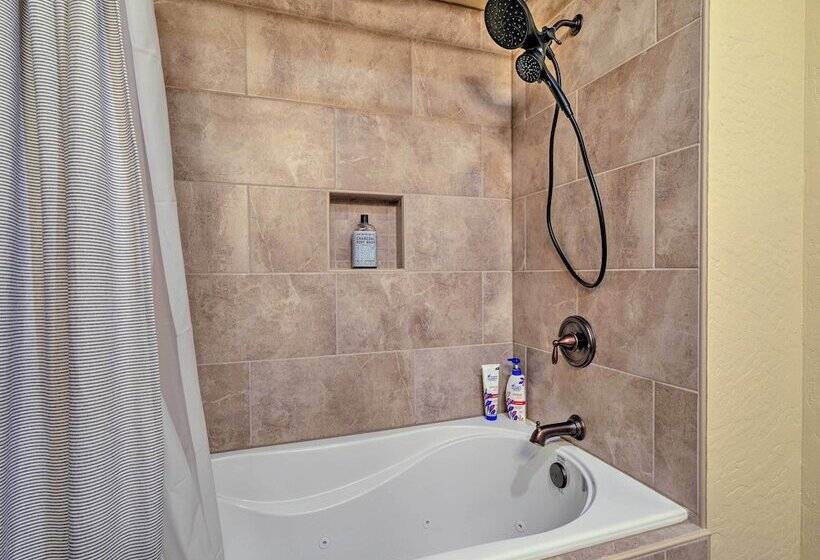 Luxury Retreat: Custom Mi Wuk Village Cabin!