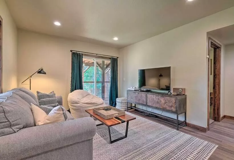 Luxury Retreat: Custom Mi Wuk Village Cabin!