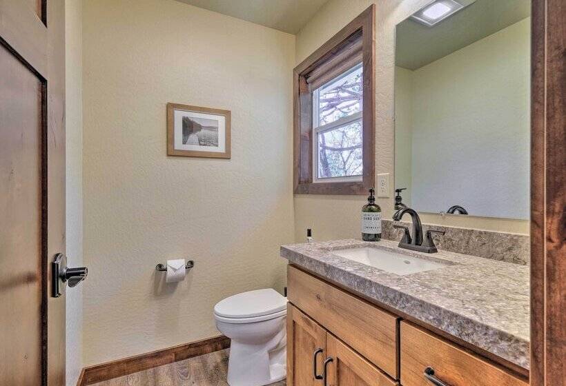 Luxury Retreat: Custom Mi Wuk Village Cabin!