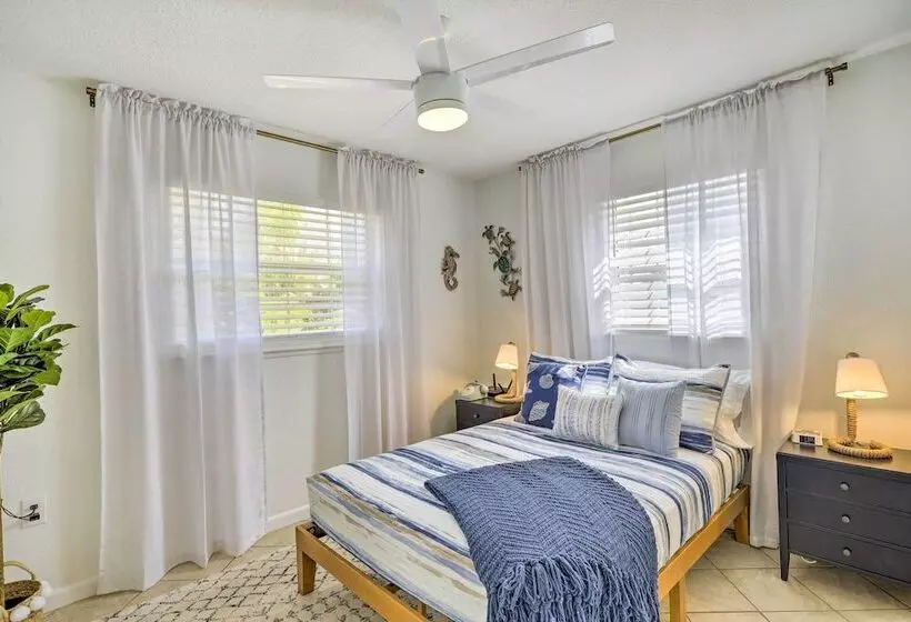 Merritt Island Home: Fire Pit & Canal Access!