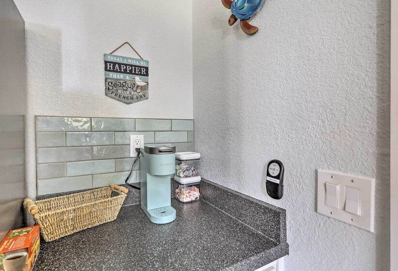 Merritt Island Home: Fire Pit & Canal Access!