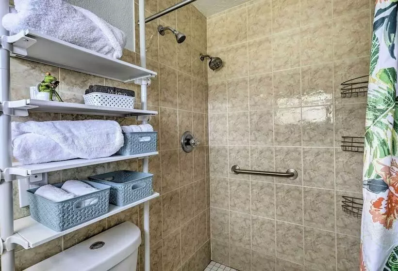 Merritt Island Home: Fire Pit & Canal Access!