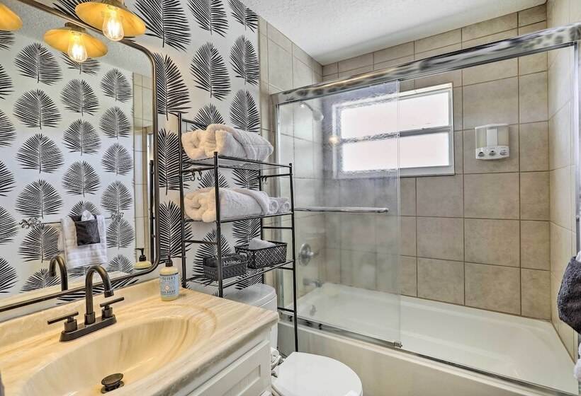 Merritt Island Home: Fire Pit & Canal Access!