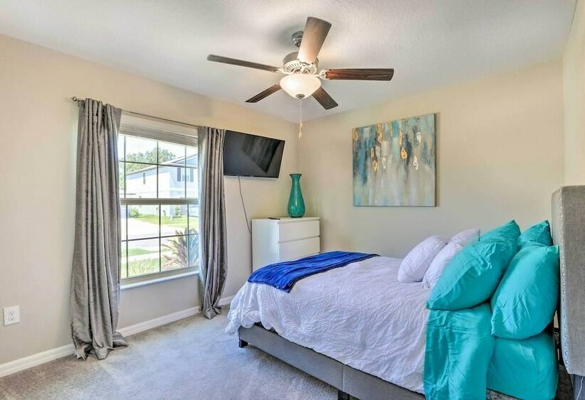 Modern & Bright Ruskin Home Near Bahia Beach!