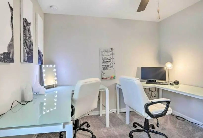 Modern & Bright Ruskin Home Near Bahia Beach!