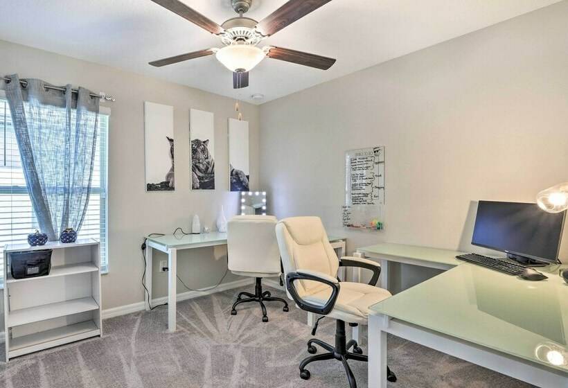 Modern & Bright Ruskin Home Near Bahia Beach!