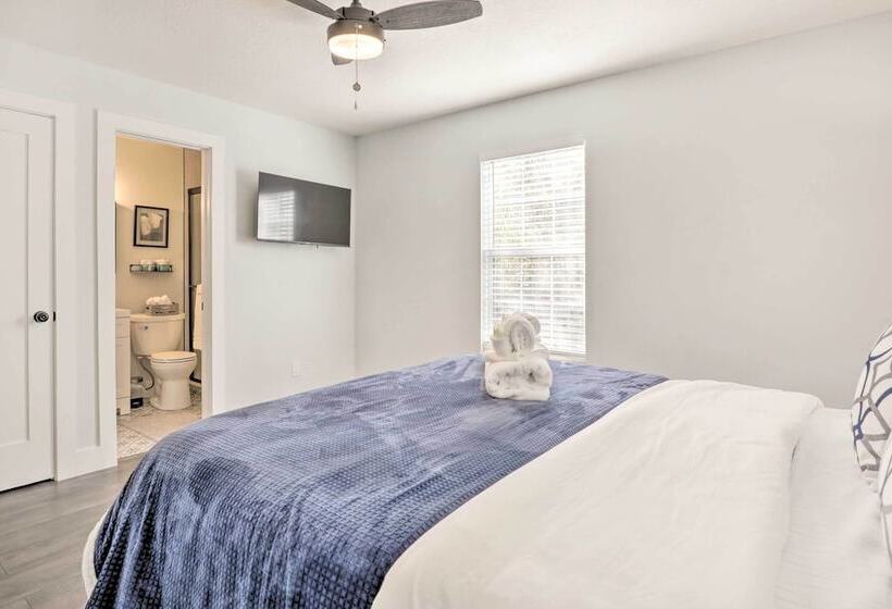 Modern Florida Home ~ 5 Mi To Surfside Park!