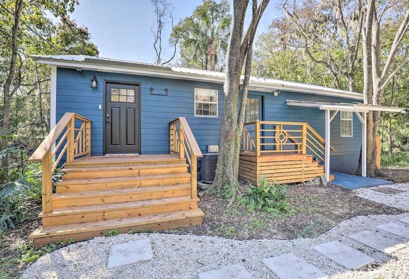 Modern Florida Home ~ 5 Mi To Surfside Park!