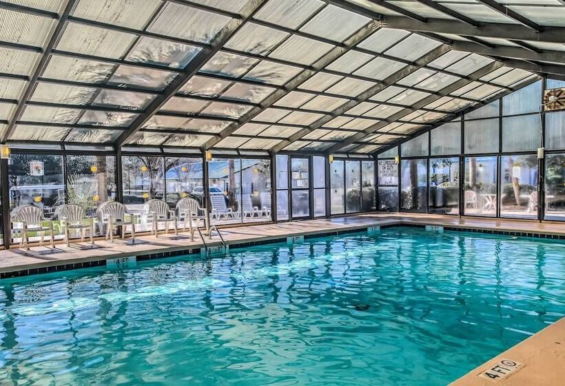 1 Mi To Beach + Hot Tub: Murrells Inlet Retreat!