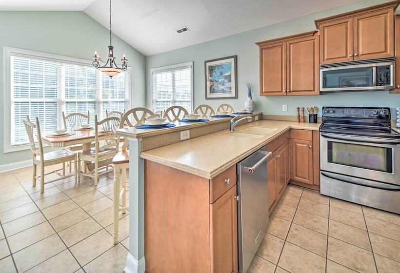 1 Mi To Beach + Hot Tub: Murrells Inlet Retreat!