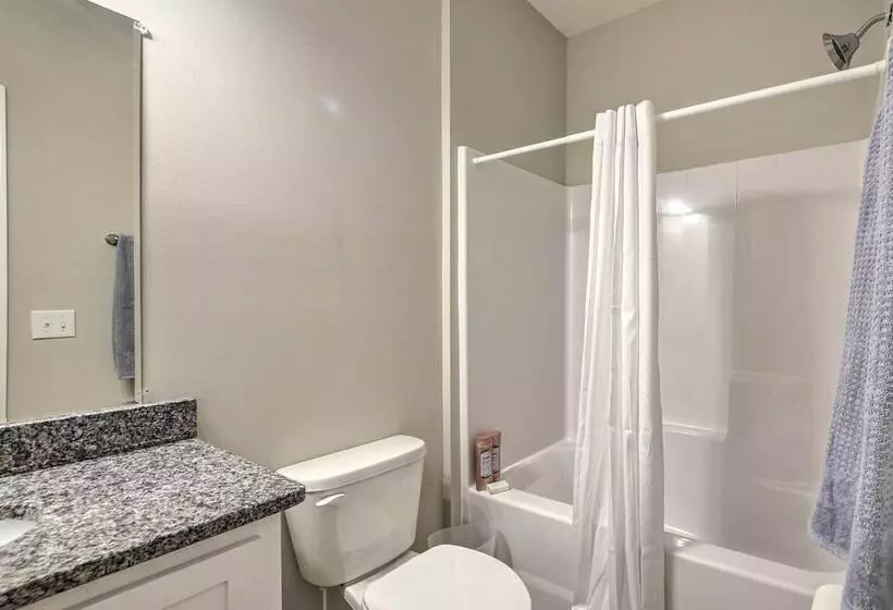 Murrells Inlet Home: Half Mi To Marsh Walk!