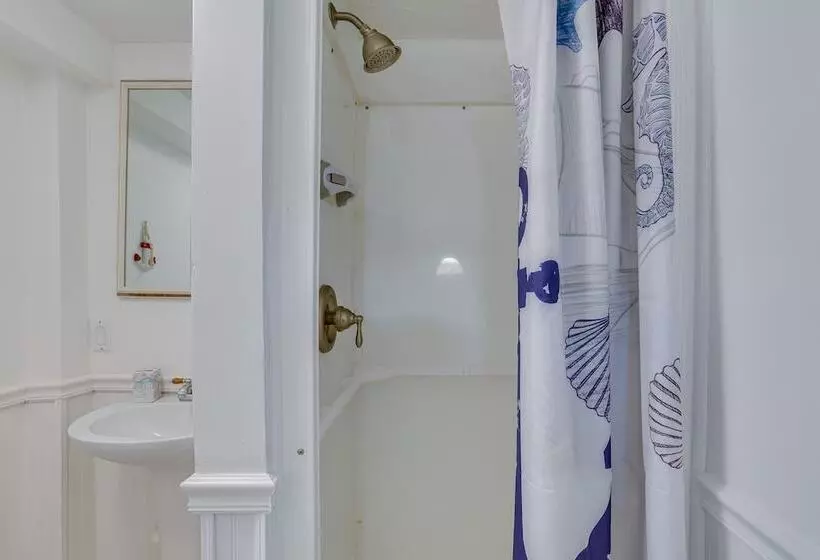 Nettles Island, Jensen Beach Home W/ Patio & Grill