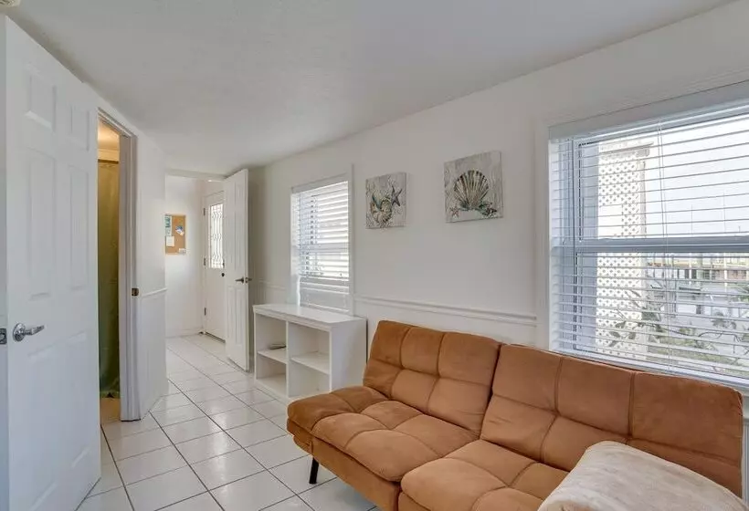 Nettles Island, Jensen Beach Home W/ Patio & Grill